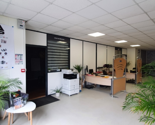 locaux-professionnels-bureau-mecarack-bordeaux-rayonnage