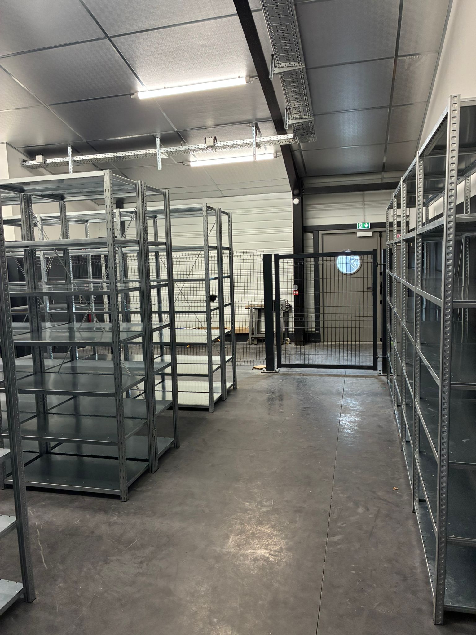 Rayonnage tôlé : léger