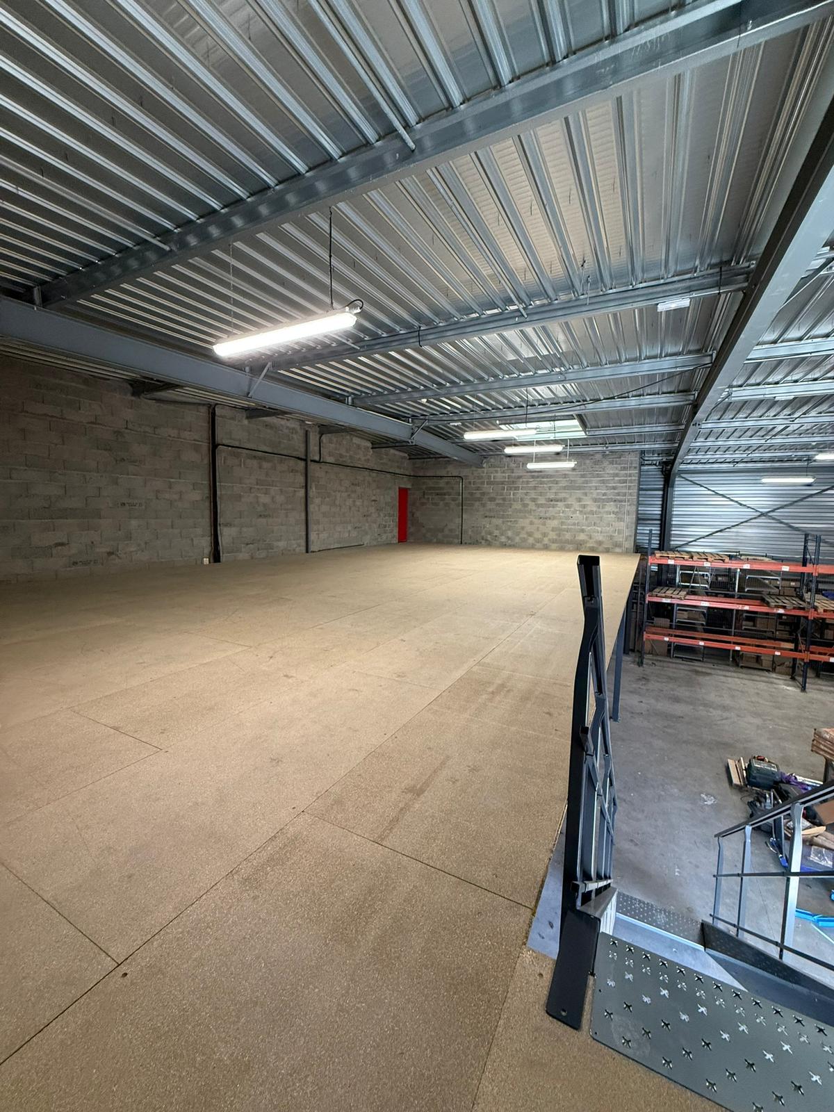 Installation d'une plateforme mezzanine à Bordeaux (33)