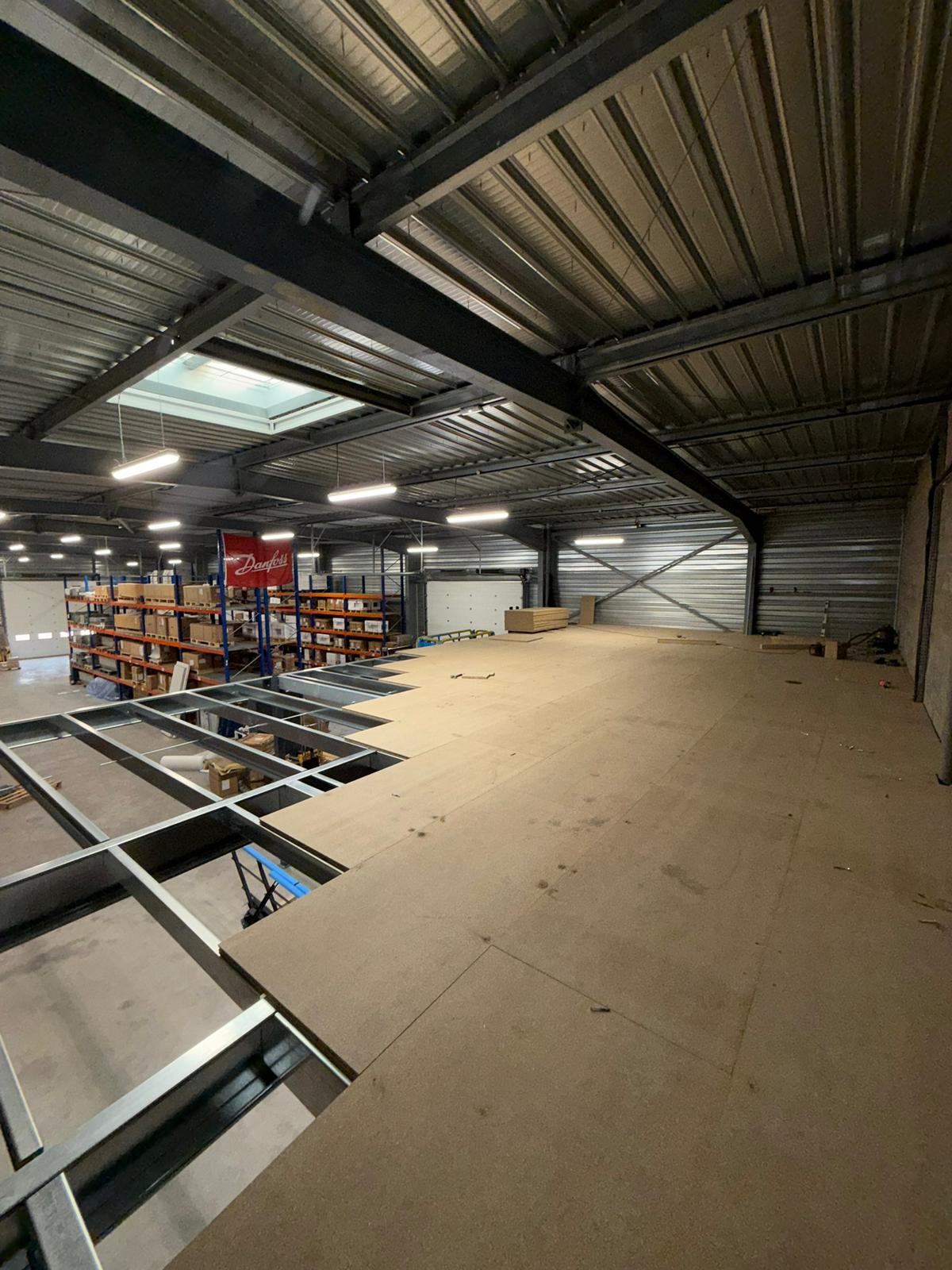Installation d'une plateforme mezzanine à Bordeaux (33)