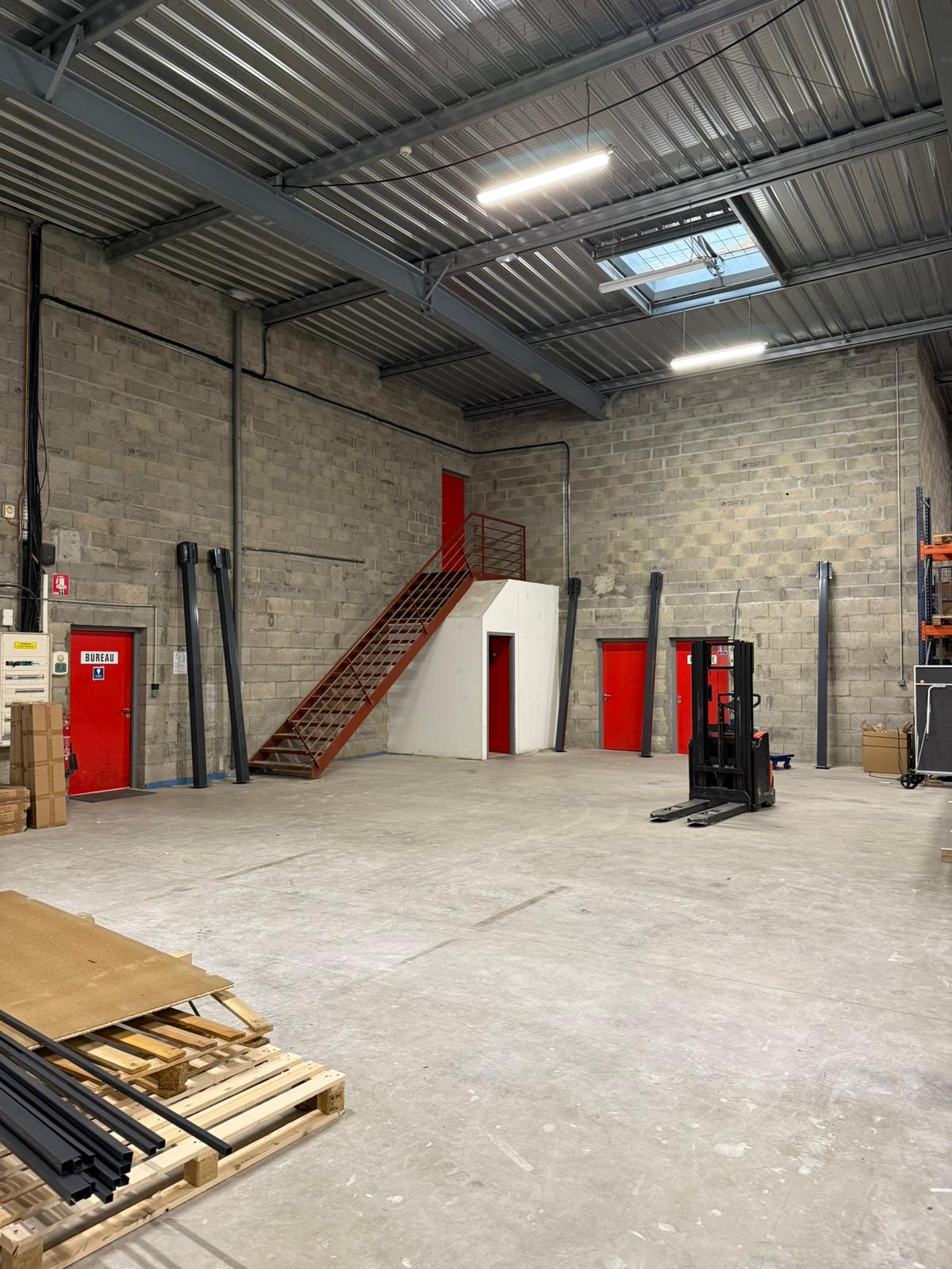 Installation d'une plateforme mezzanine à Bordeaux (33)