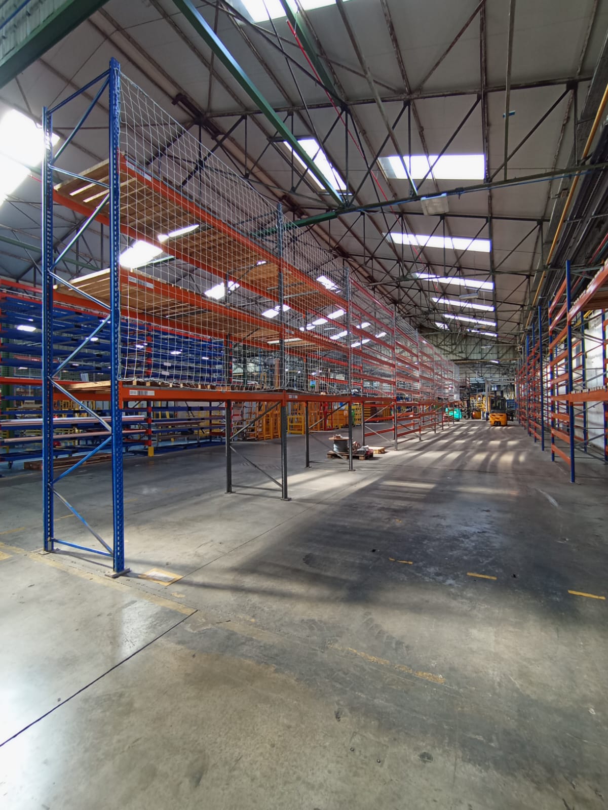 Installation de rayonnages industriels à Hendaye (64)